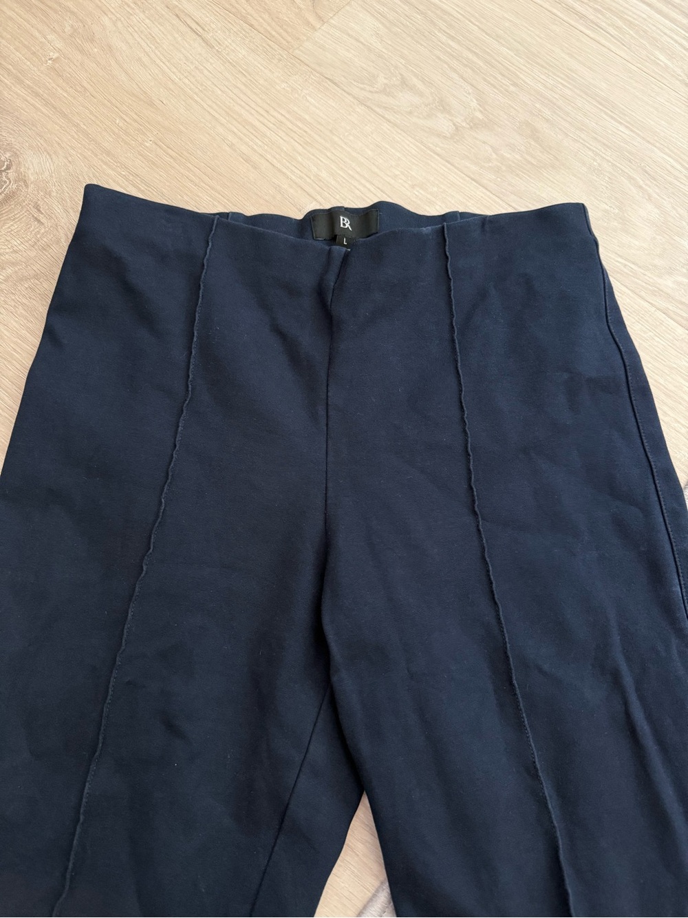 Banana Republic Crop Flare Everywhere Ponte Pull-On Pant | Navy Blue | Large - Picture 4 of 8
